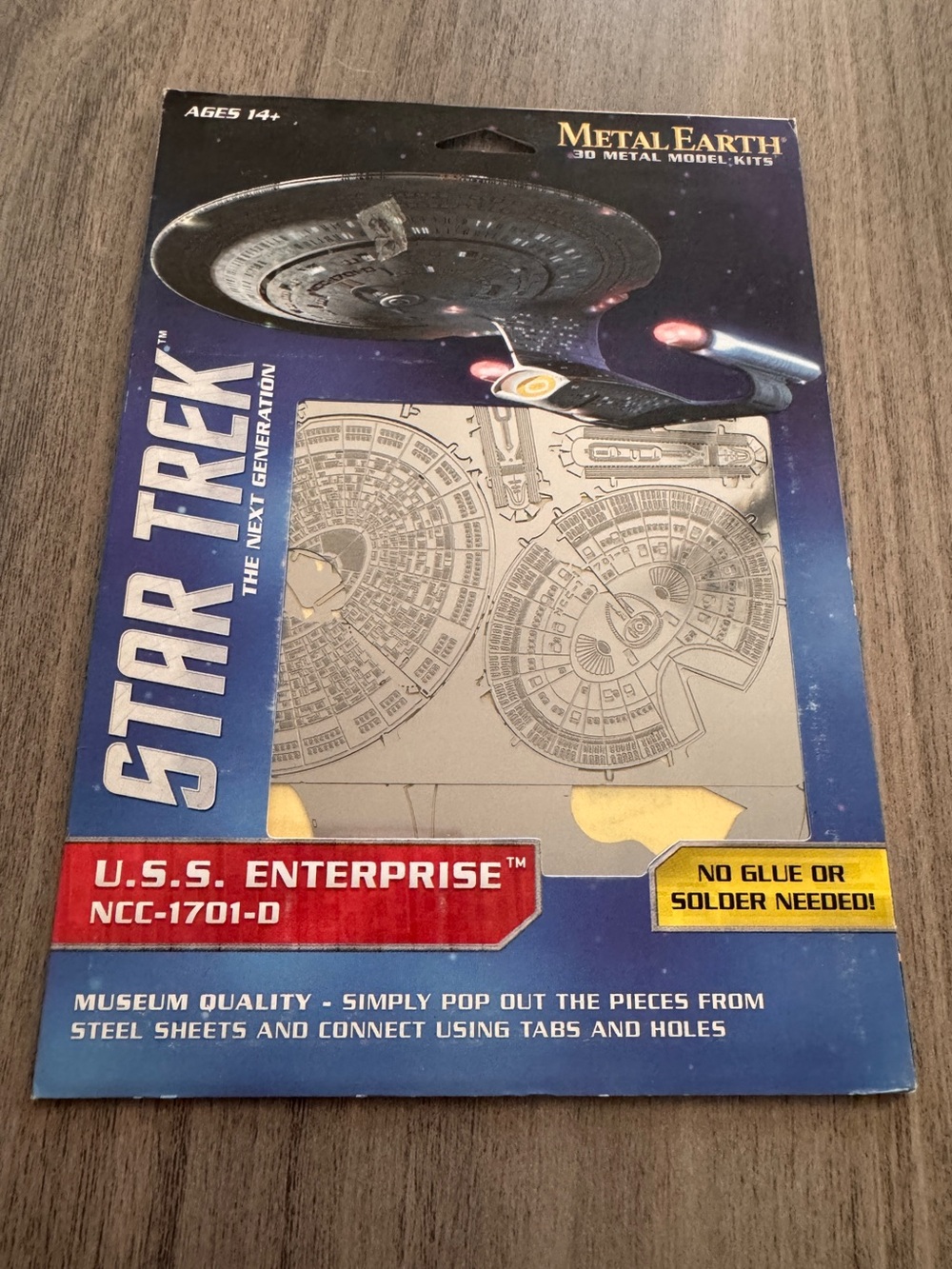 Star Trek U.S.S. Enterprise NCC-1701-D 3D Metal Model Kit